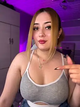 Sam Thompsoon  online show from 11-07-25, 02:16