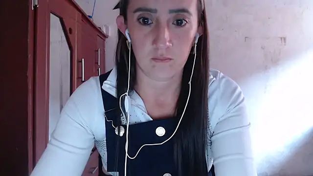 Snapshot of DeepAnal07 chatting on 06-09-26, 04:30 DeepAnal07 online show from 06-09-26, 04:30