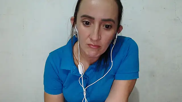 Snapshot of DeepAnal07 chatting on 06-14-26, 01:24 DeepAnal07 online show from 06-14-26, 01:24