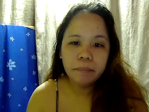 Snapshot of hotcastlexxx chatting on 06-08-26, 12:05 hotcastlexxx online show from 06-08-26, 12:05