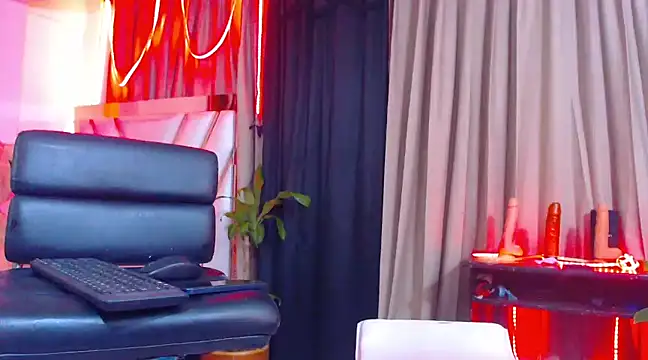 Hotgiirl 1 online show from 03-14-25, 12:32