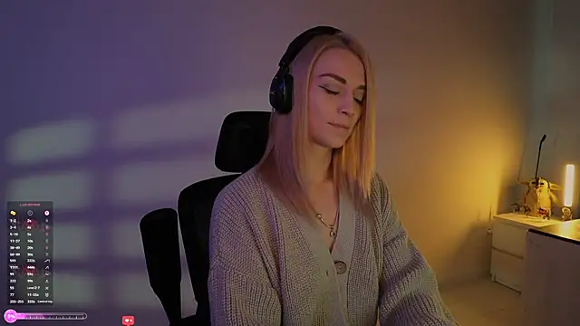 AskAlexa online show from 11-18-25, 09:01