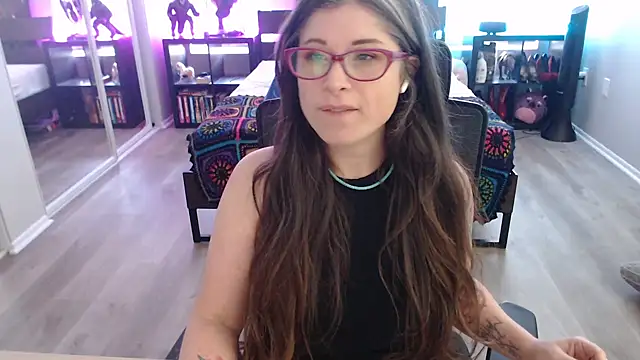 TheLenaAdams online show from 12-17-24, 05:36