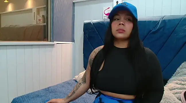 EmilyQueen3x online show from 02-25-25, 01:10