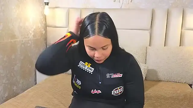 EmilyQueen3x online show from 05-12-26, 03:07