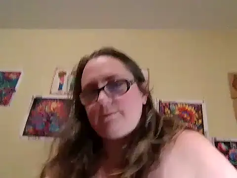 Snapshot of newfieocean chatting on 06-19-26, 10:47 newfieocean online show from 06-19-26, 10:47