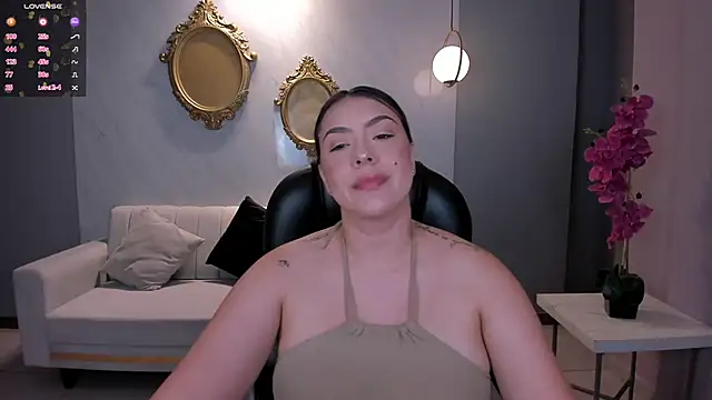 Snapshot of MartinnaBonnet chatting on 02-23-25, 02:46 MartinnaBonnet online show from 02-23-25, 02:46