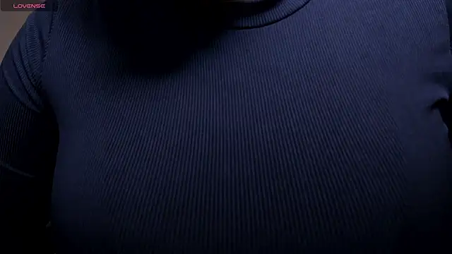 Snapshot of MartinnaBonnet chatting on 03-05-25, 10:33 MartinnaBonnet online show from 03-05-25, 10:33