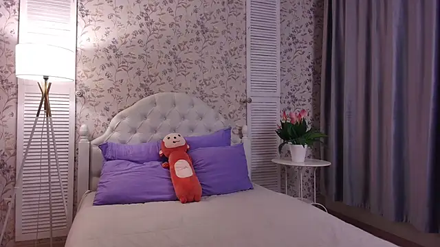 Wendy-Darling online show from 10-20-25, 01:29