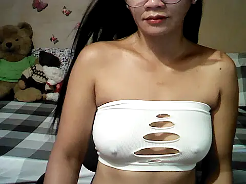 Mia Rein online show from 05-16-26, 02:10