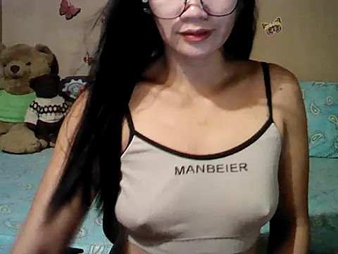 Mia Rein online show from 04-21-26, 11:17