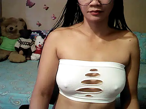 Mia Rein online show from 04-17-26, 01:41