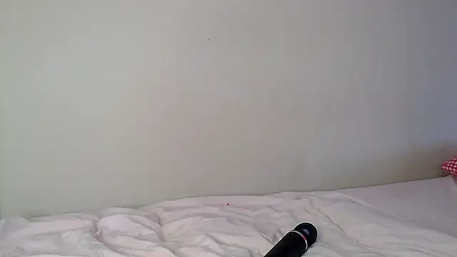 Snapshot of Just_alice chatting on 06-01-26, 01:11 Just alice online show from 06-01-26, 01:11