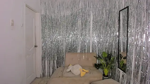 hornyprincess   online show from 12-21-25, 06:09