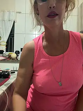 Snapshot of RAIRAsexy chatting on 04-15-26, 01:00 RAIRAsexy online show from 04-15-26, 01:00