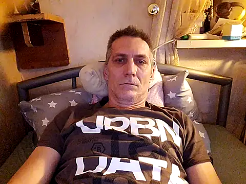 Lajostxh online show from 03-04-26, 08:55