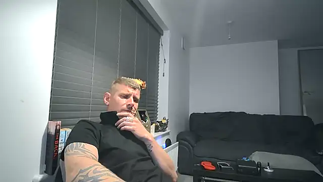 iamsex6969 online show from 10-04-25, 06:20