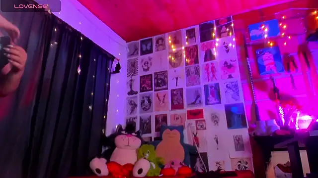 EmmaRusso online show from 01-17-26, 01:09