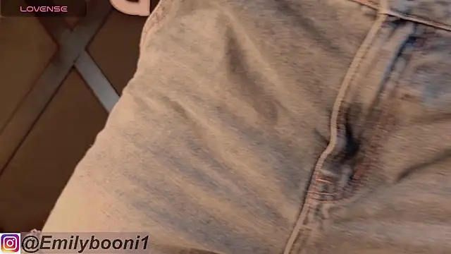 EmilyBoonny1 online show from 02-18-25, 08:25