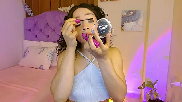 kiarablue online show from 11-26-25, 01:38