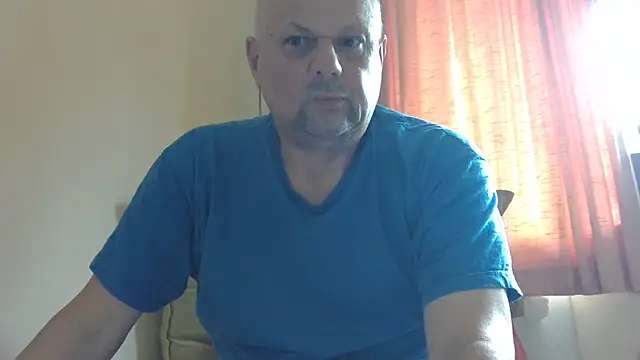 Snapshot of DaddyCumBumZA chatting on 01-03-25, 08:54 DaddyCumBumZA online show from 01-03-25, 08:54