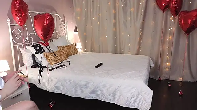 Aleksa Foxy online show from 02-14-26, 12:00