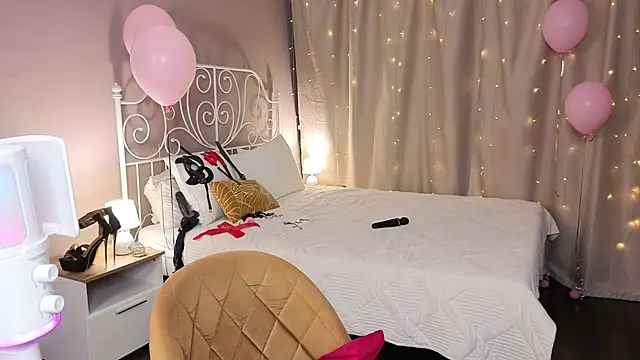 Aleksa Foxy online show from 04-09-26, 12:12