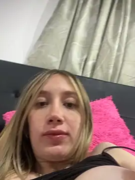 Snapshot of horny__molly_ chatting on 04-09-26, 06:19 horny molly online show from 04-09-26, 06:19