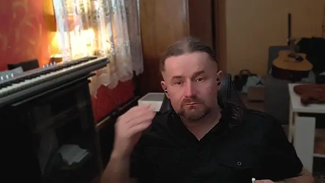 Mosiadz1975 online show from 02-15-25, 08:56