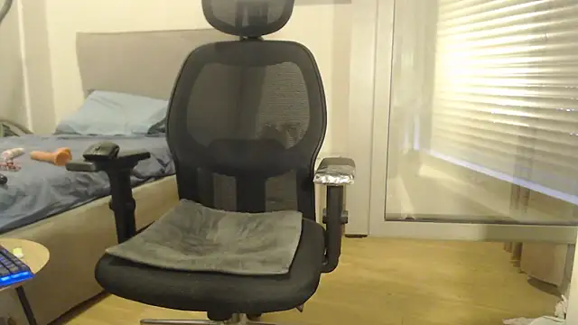 damarossa87 online show from 04-08-26, 09:22