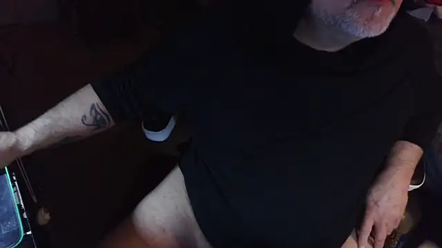 Snapshot of Drake_DVamp chatting on 03-20-25, 06:30 Drake DVamp online show from 03-20-25, 06:30