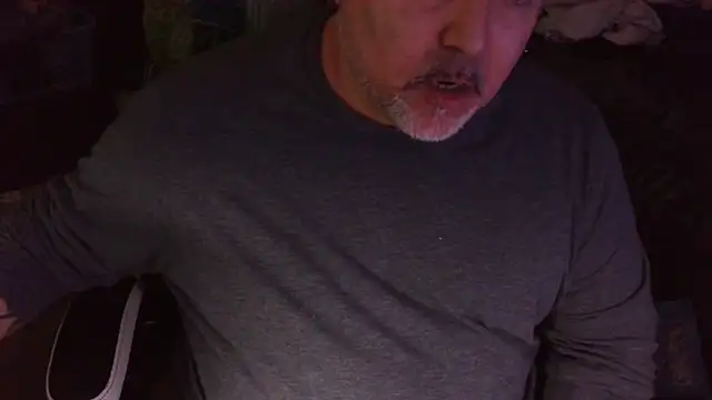 Snapshot of Drake_DVamp chatting on 02-09-25, 10:53 Drake DVamp online show from 02-09-25, 10:53