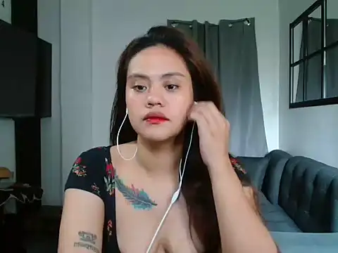 Snapshot of MistressKrizzel chatting on 07-01-26, 07:20 MistressKrizzel online show from 07-01-26, 07:20