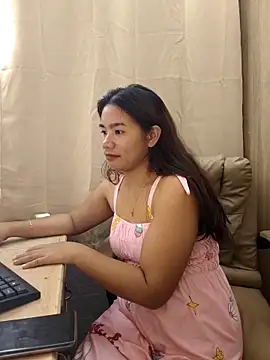 Snapshot of Kissy07 chatting on 02-27-25, 02:35 Kissy07 online show from 02-27-25, 02:35