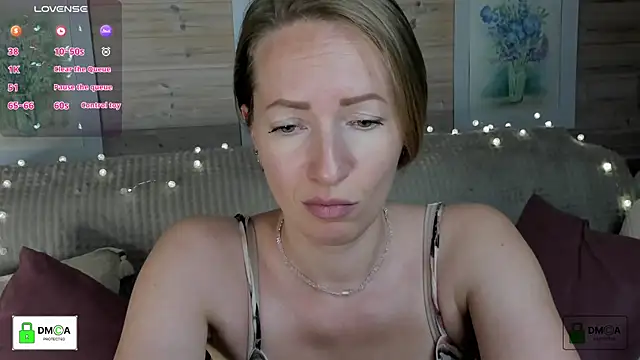 Queenymel online show from 09-23-25, 03:08