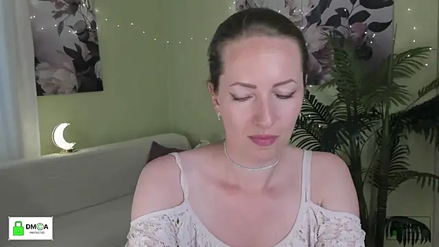 Queenymel online show from 07-02-26, 02:12