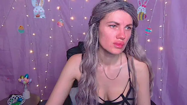 MilaLoona online show from 04-11-26, 06:32