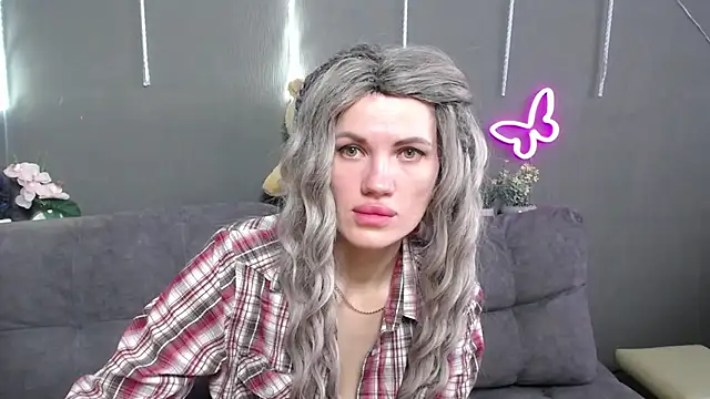 MilaLoona online show from 03-26-26, 07:50