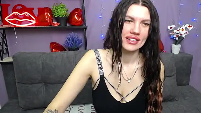 Snapshot of MilaLoona chatting on 03-09-25, 07:23 MilaLoona online show from 03-09-25, 07:23