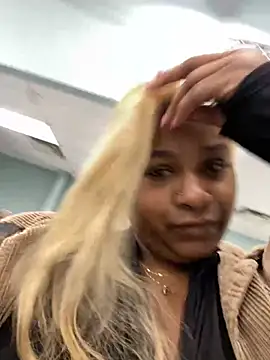 Snapshot of BigFineSelena chatting on 03-15-25, 02:01 BigFineSelena online show from 03-15-25, 02:01