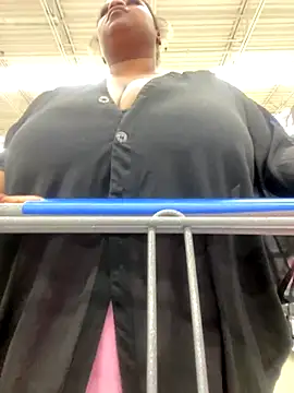 Snapshot of BigFineSelena chatting on 10-07-25, 12:39 BigFineSelena online show from 10-07-25, 12:39