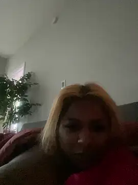 Snapshot of BigFineSelena chatting on 02-14-25, 08:37 BigFineSelena online show from 02-14-25, 08:37