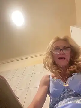 adella13 online show from 01-29-25, 09:07