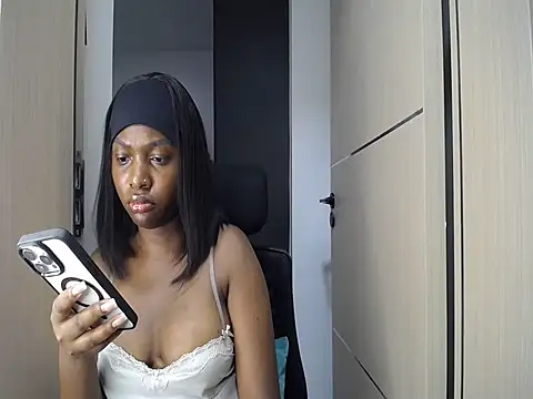 Snapshot of Pretty_Liya08 chatting on 02-24-26, 02:34 Pretty Liya08 online show from 02-24-26, 02:34