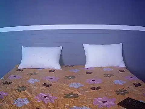 Snapshot of Jennythai123 chatting on 03-17-25, 05:34 Jennythai123 online show from 03-17-25, 05:34