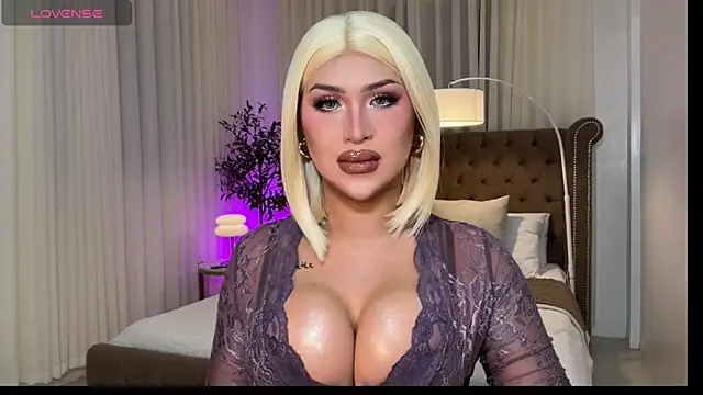 Your Majesty Tyra online show from 05-06-26, 05:11