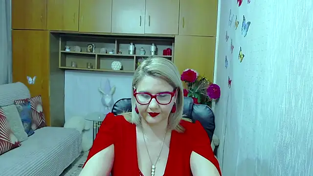 LucilleFenlys online show from 11-03-25, 05:05