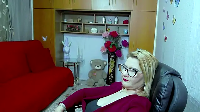 LucilleFenlys online show from 02-27-25, 12:14