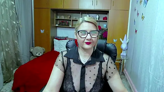 LucilleFenlys online show from 01-17-25, 09:39