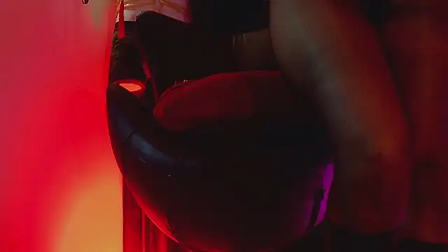 PerlaDivaio online show from 12-22-25, 11:43